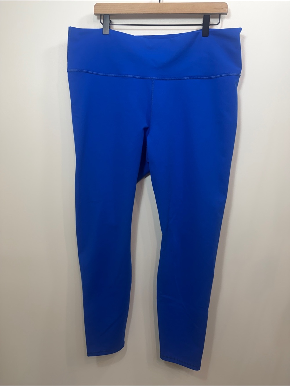 Fabletics Define Powerhold high waisted leggings luminary blue size 2X. NWT.